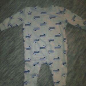 Size 0 to 3 months one piece pants long sleeve puma jumpsuit EUC
